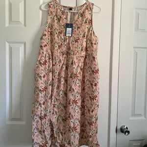 Cream Sleeveless Scoop Neck Sundress